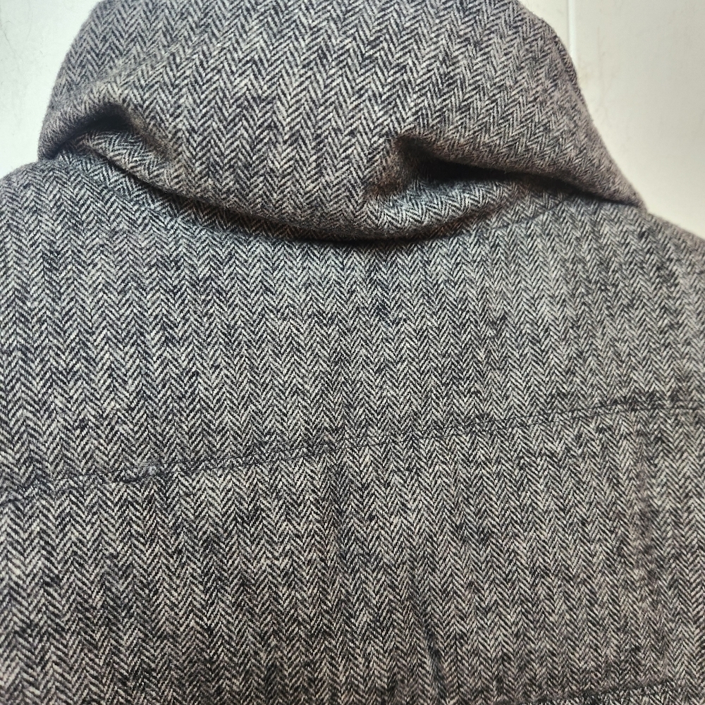 Old Navy Womens Gray Herringbone Full Zip Fleece Puffer Vest Wool Blend Sz Med - Picture 10 of 16
